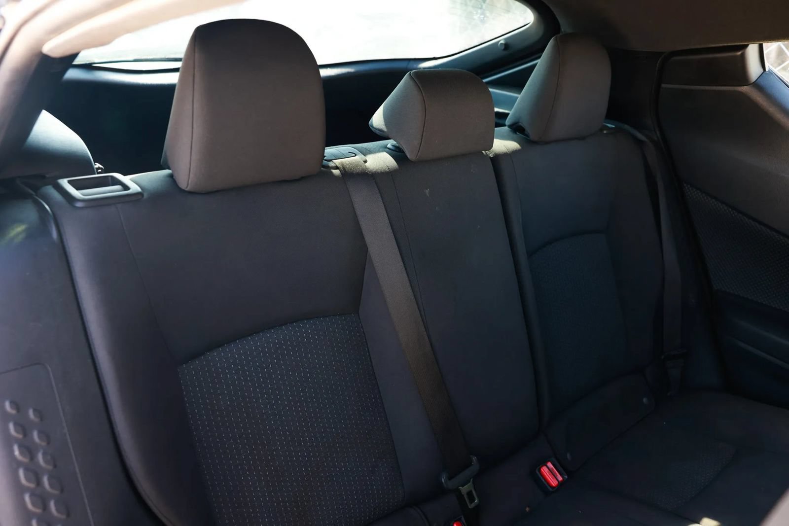 Used 2018 Toyota C-HR XLE FWD image 22