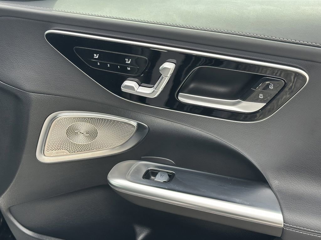 Used 2024 Mercedes-Benz C 300 4MATIC Sedan image 17