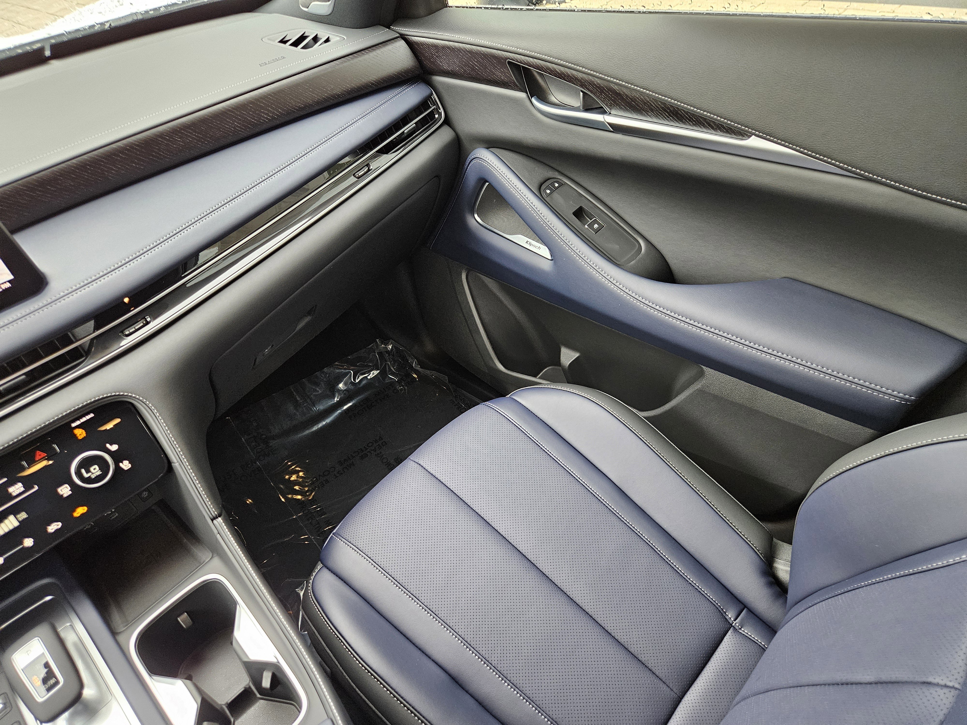 New 2026 INFINITI QX60 Luxe w/ Dark Cargo Package image 19