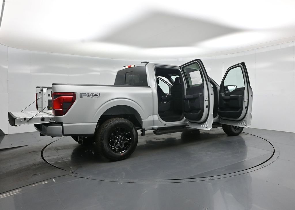 New 2026 Ford F150 XLT w/ Equipment Group 302A MID image 5