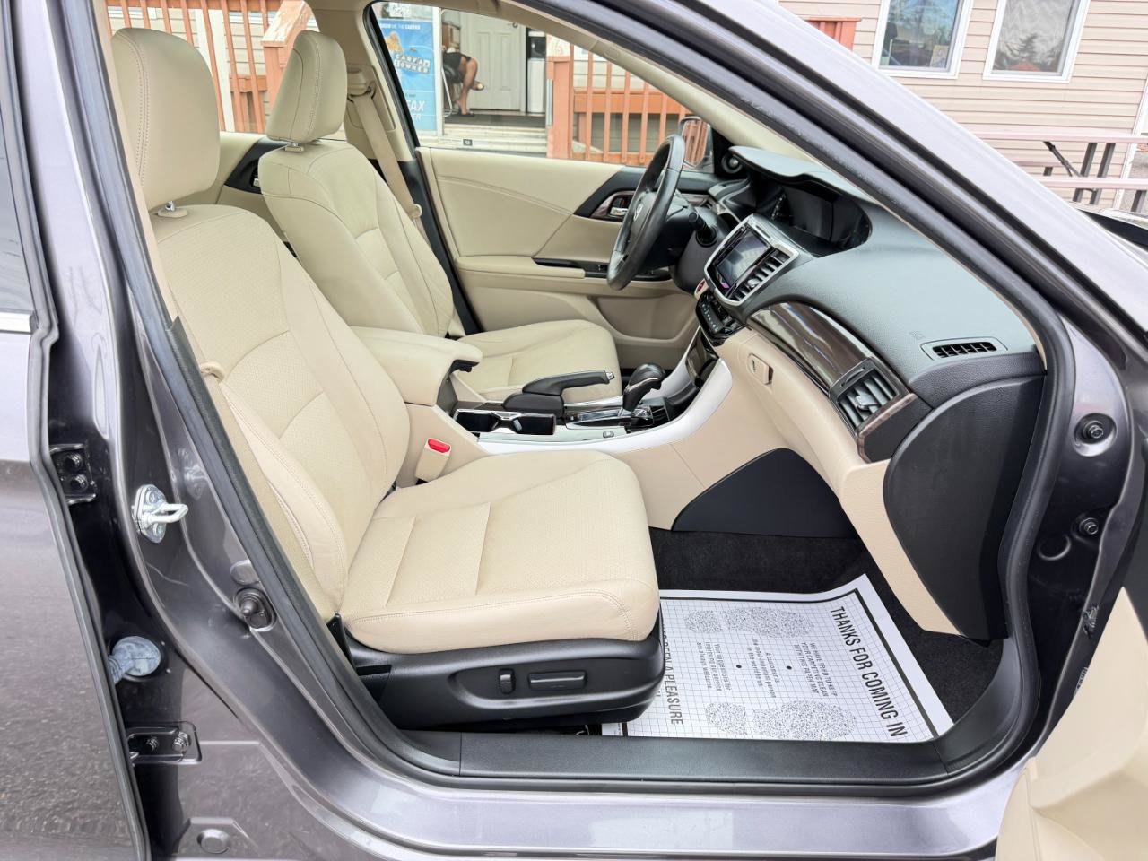 Used 2017 Honda Accord EX-L image 42