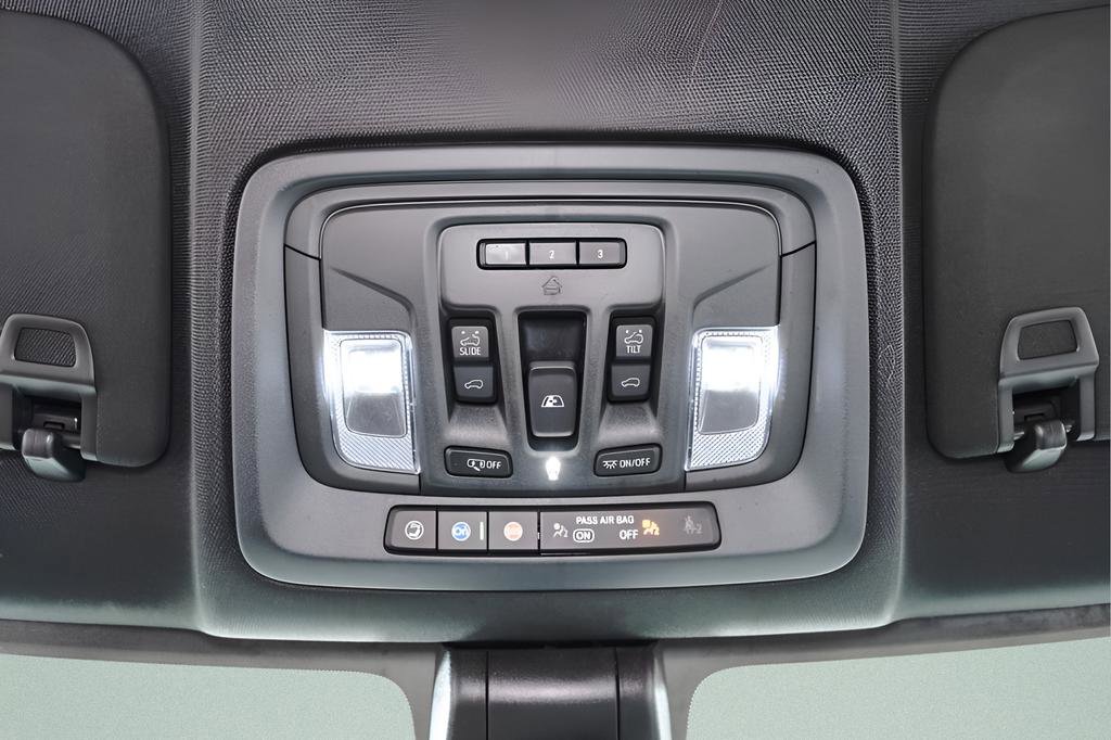 Used 2022 GMC Sierra 2500 AT4 w/ AT4 Premium Plus Package AWD/4WD image 17