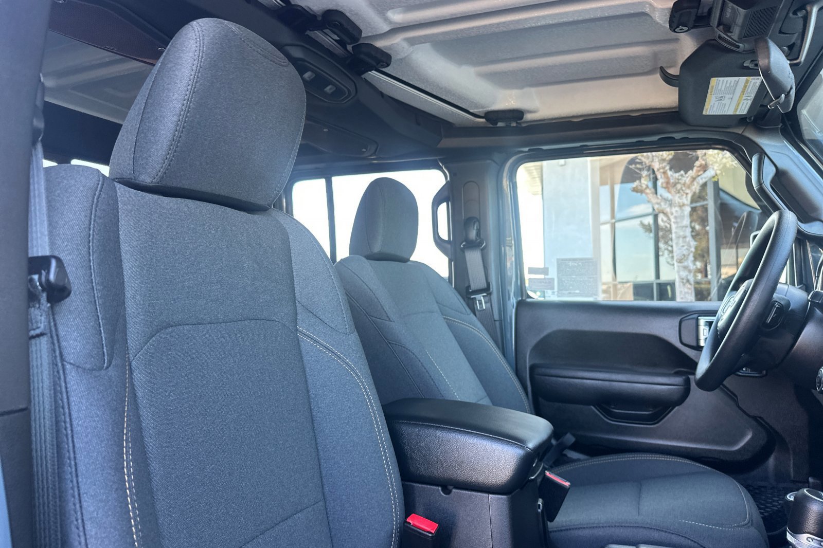 New 2025 Jeep Gladiator Nighthawk image 13