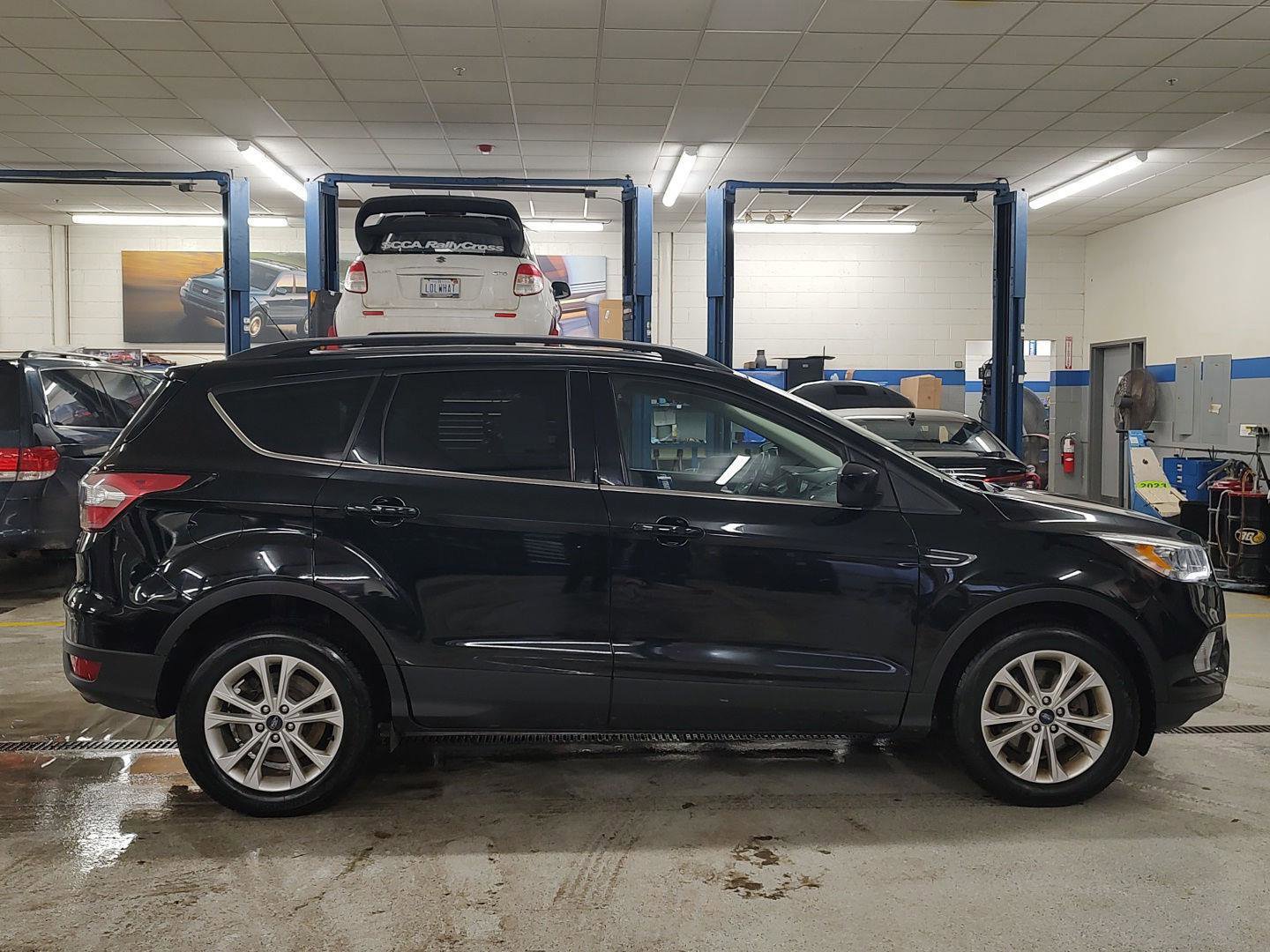 Used 2018 Ford Escape SEL w/ Canadian Touring Package image 29