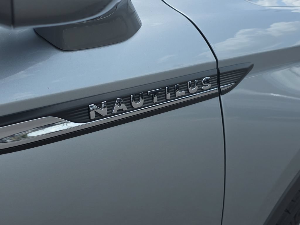 Certified 2022 Lincoln Nautilus Reserve FWD image 5