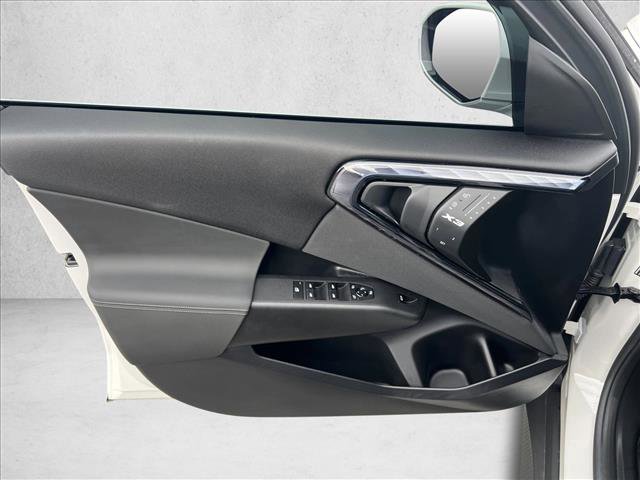 Used 2025 BMW X3 xDrive30i w/ Convenience Package image 11