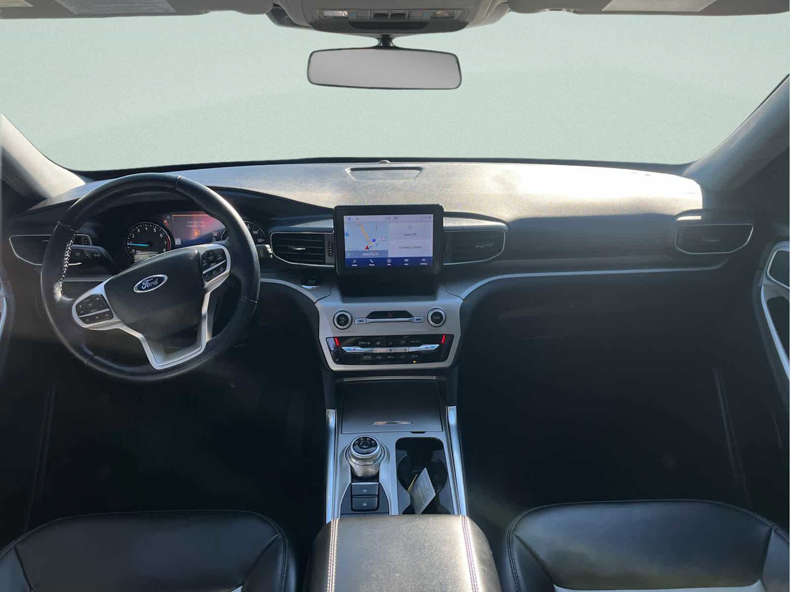 Used 2022 Ford Explorer XLT w/ Equipment Group 202A image 29