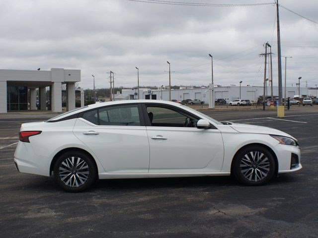 Used 2023 Nissan Altima 2.5 SV image 18