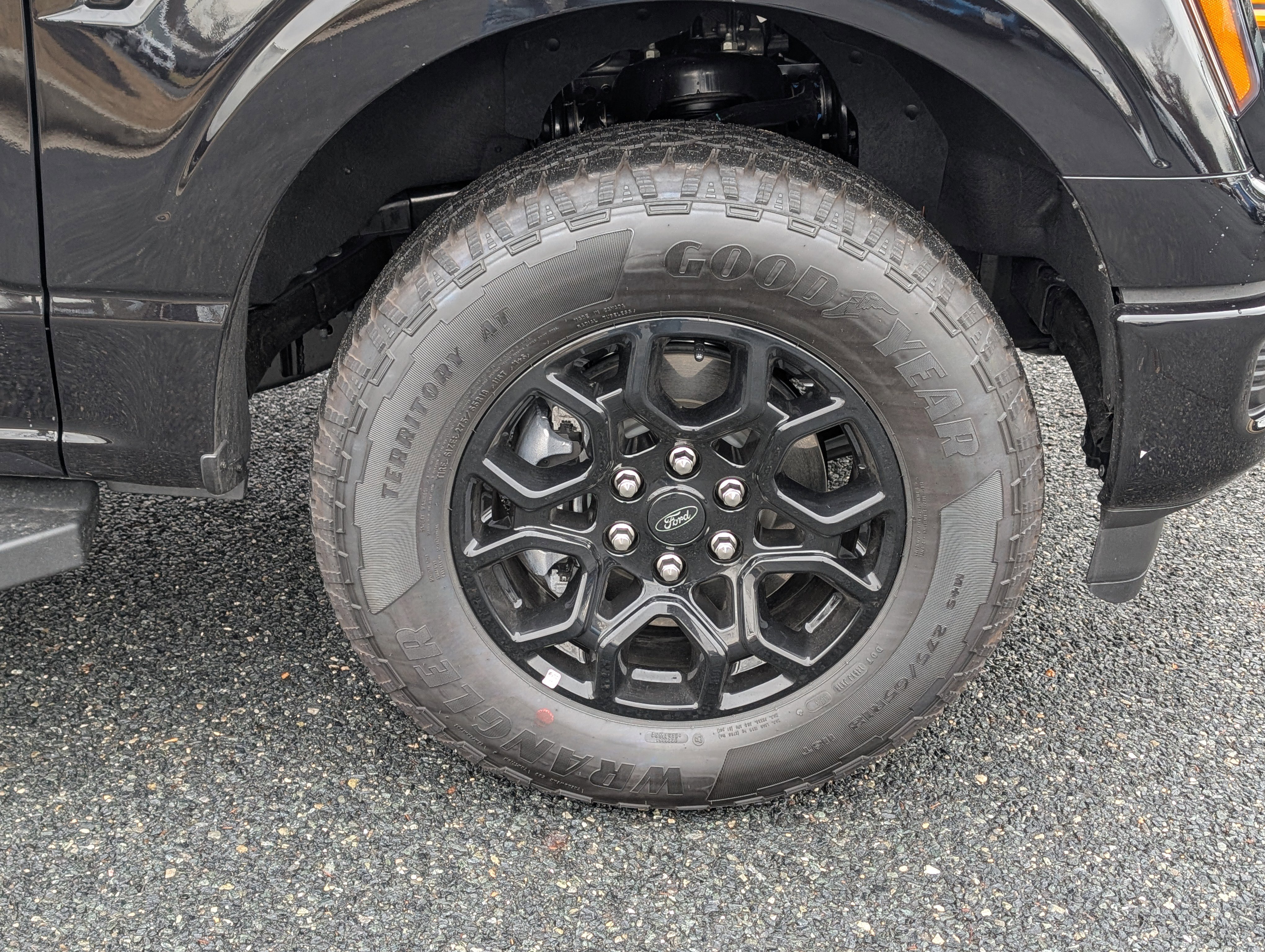 New 2025 Ford F150 XLT w/ Equipment Group 302A MID image 5