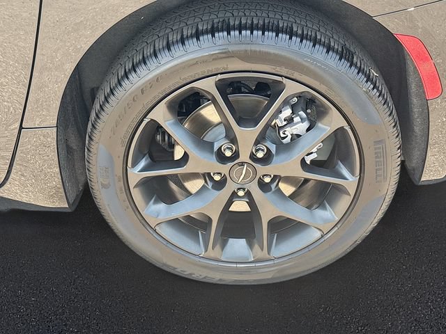 Used 2024 Chrysler Pacifica Limited w/ Uconnect Theater Family Group AWD/4WD image 34