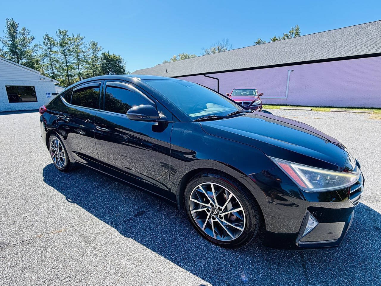 Used 2019 Hyundai Elantra Limited w/ Cargo Package FWD image 7