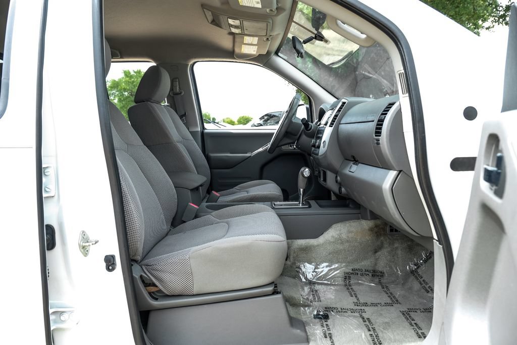 Used 2018 Nissan Frontier SV RWD image 30
