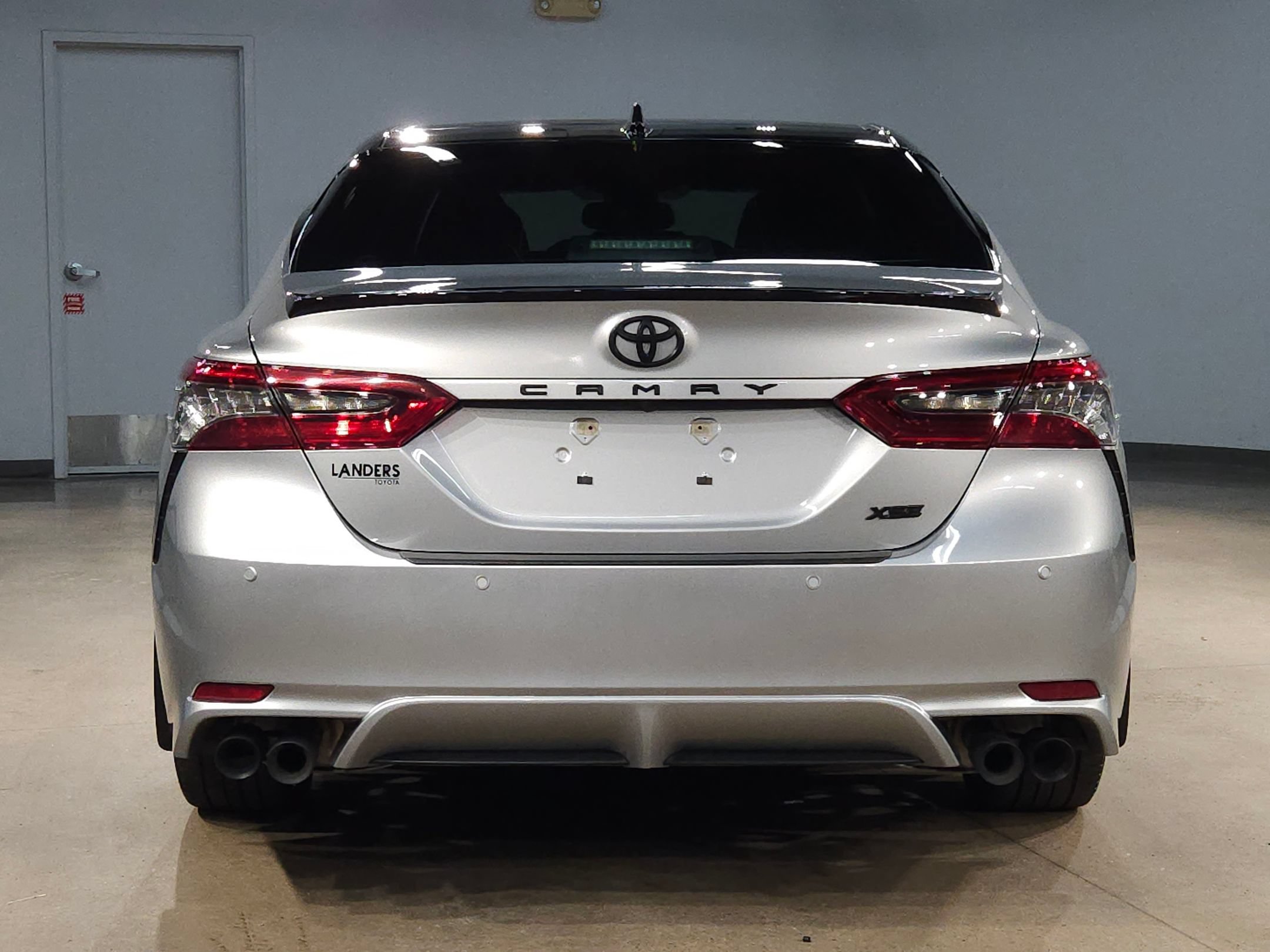 Used 2023 Toyota Camry XSE w/ Navigation Package FWD image 6