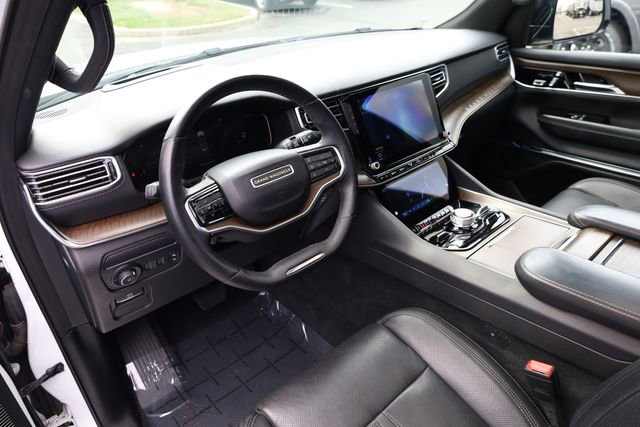 Certified 2023 Jeep Grand Wagoneer 4WD image 11
