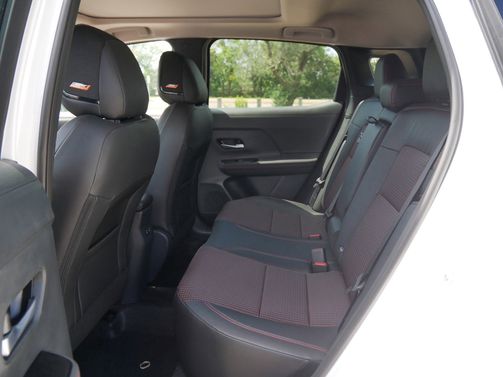 New 2025 Nissan Kicks SR w/ SR Premium Package image 6