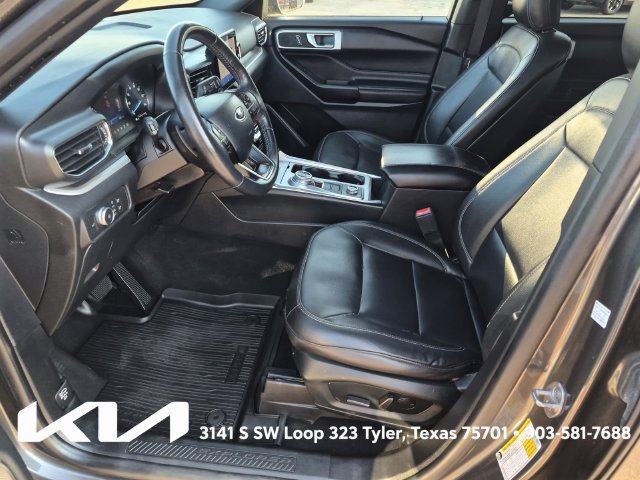 Used 2020 Ford Explorer XLT w/ Equipment Group 202A AWD/4WD image 20