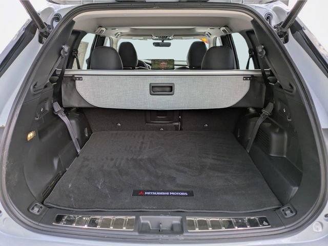 New 2026 Mitsubishi Outlander SE FWD image 13
