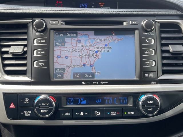 Used 2019 Toyota Highlander SE AWD/4WD image 12