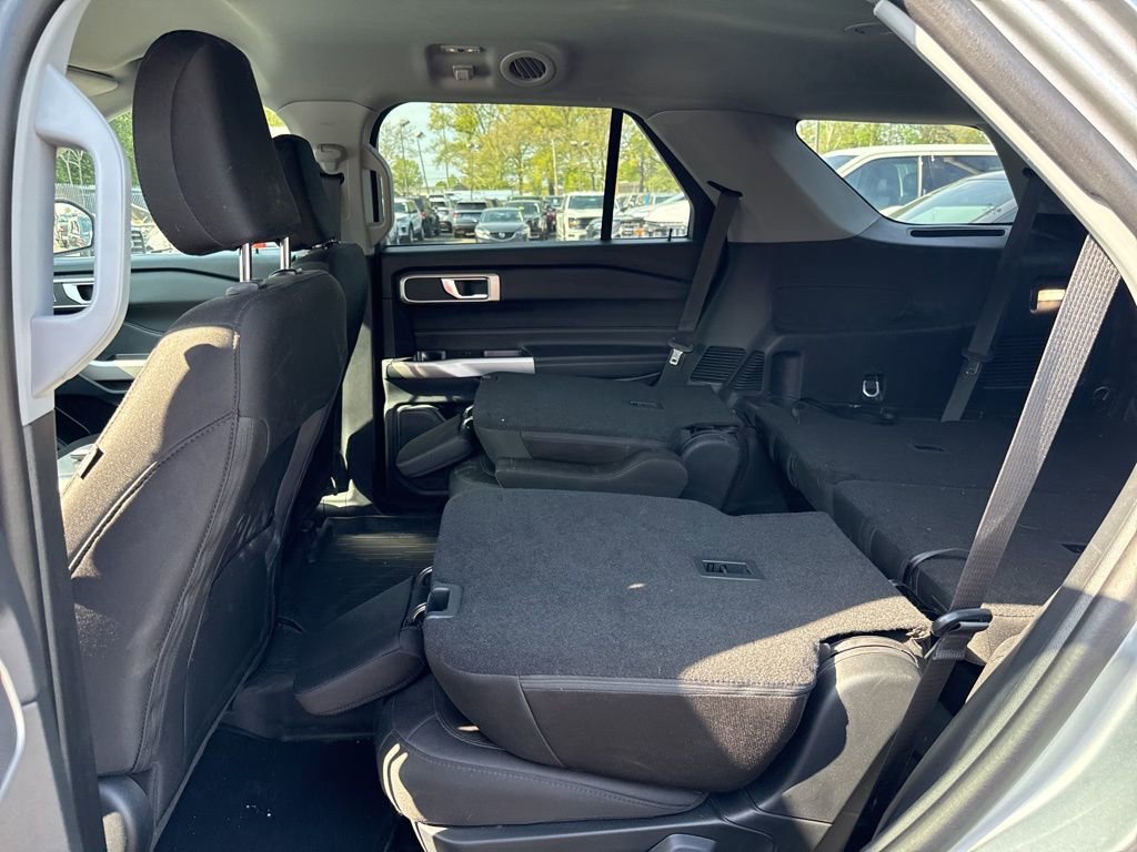 Used 2023 Ford Explorer XLT w/ Class IV Trailer Tow Package AWD/4WD image 8