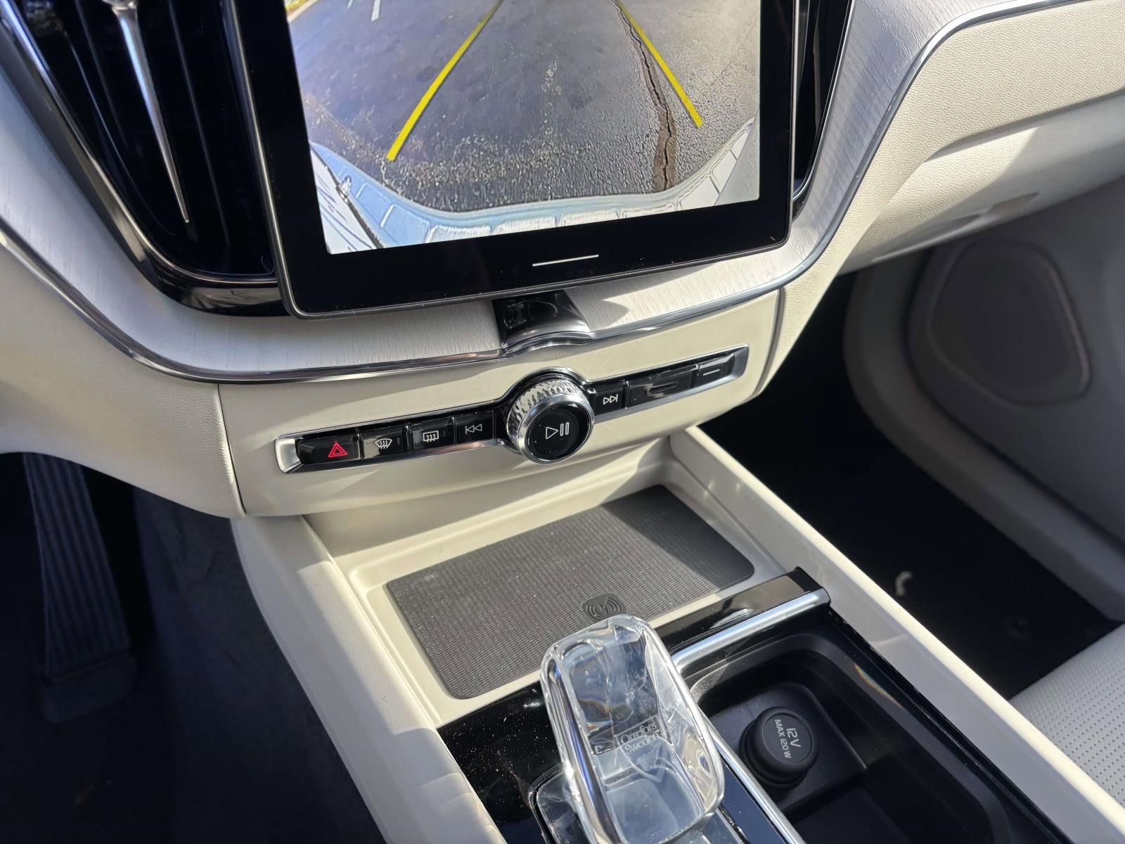 New 2026 Volvo XC60 B5 Ultra w/ Protection Package Premier image 21