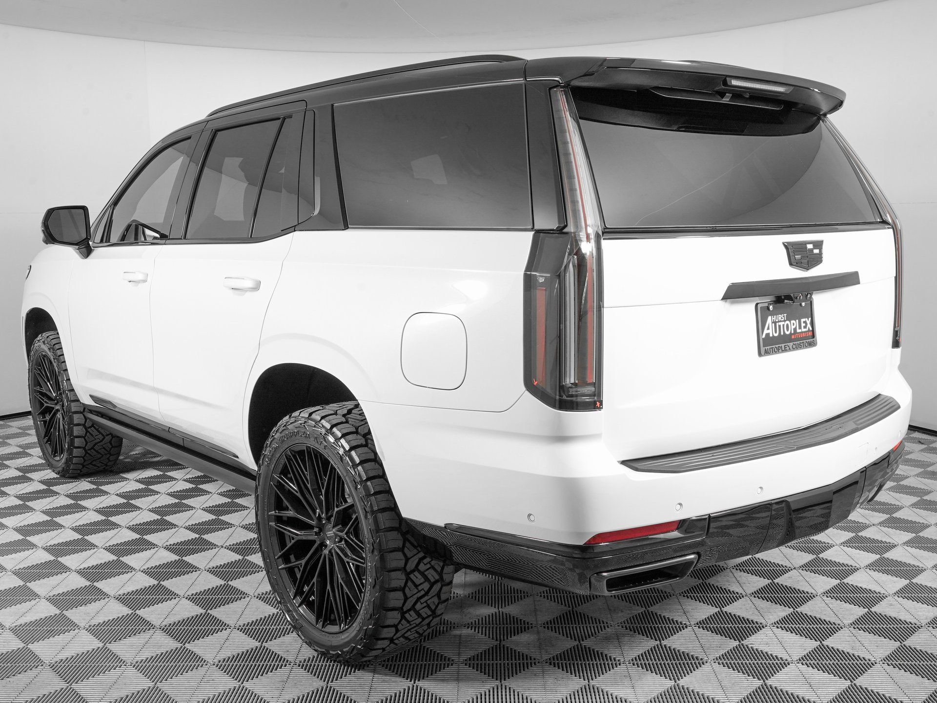 Used 2026 Cadillac Escalade Platinum Sport w/ LPO, Floor Liner Package image 8