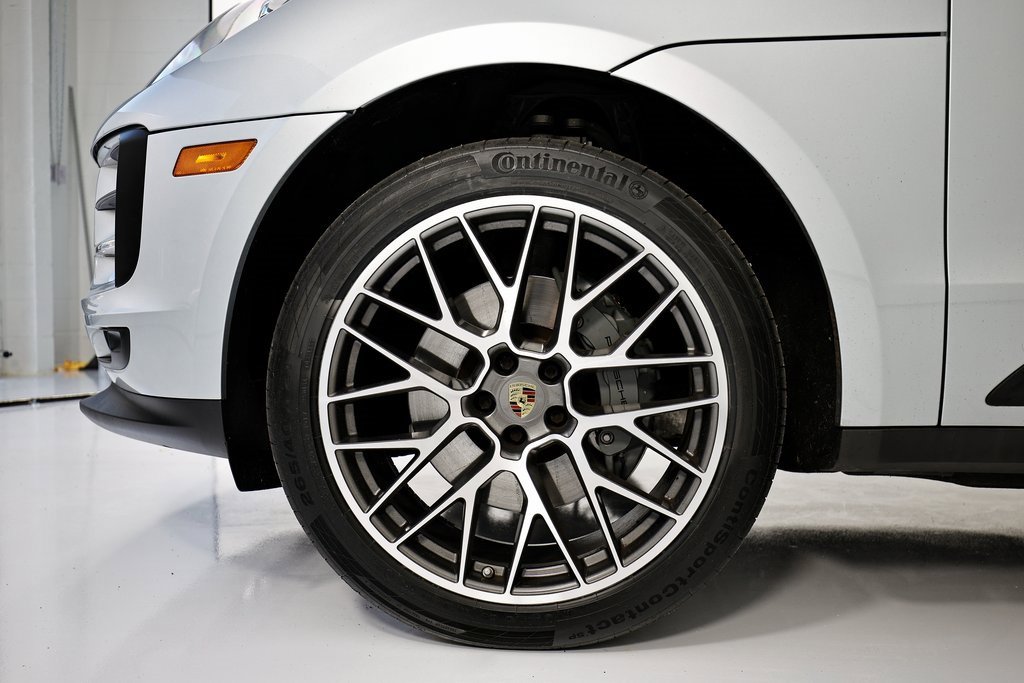 Certified 2020 Porsche Macan S image 12