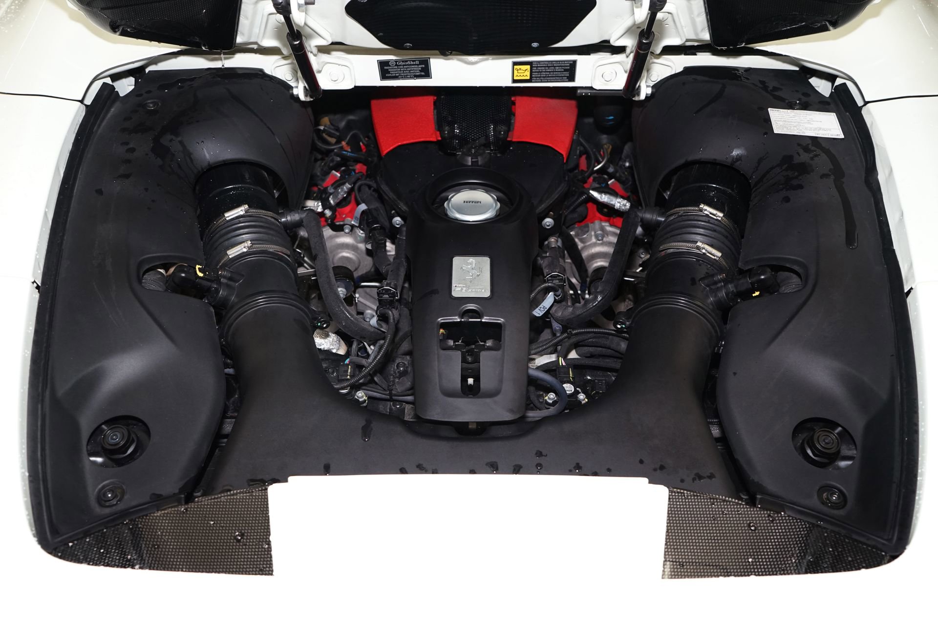 Used 2021 Ferrari F8 Tributo image 37