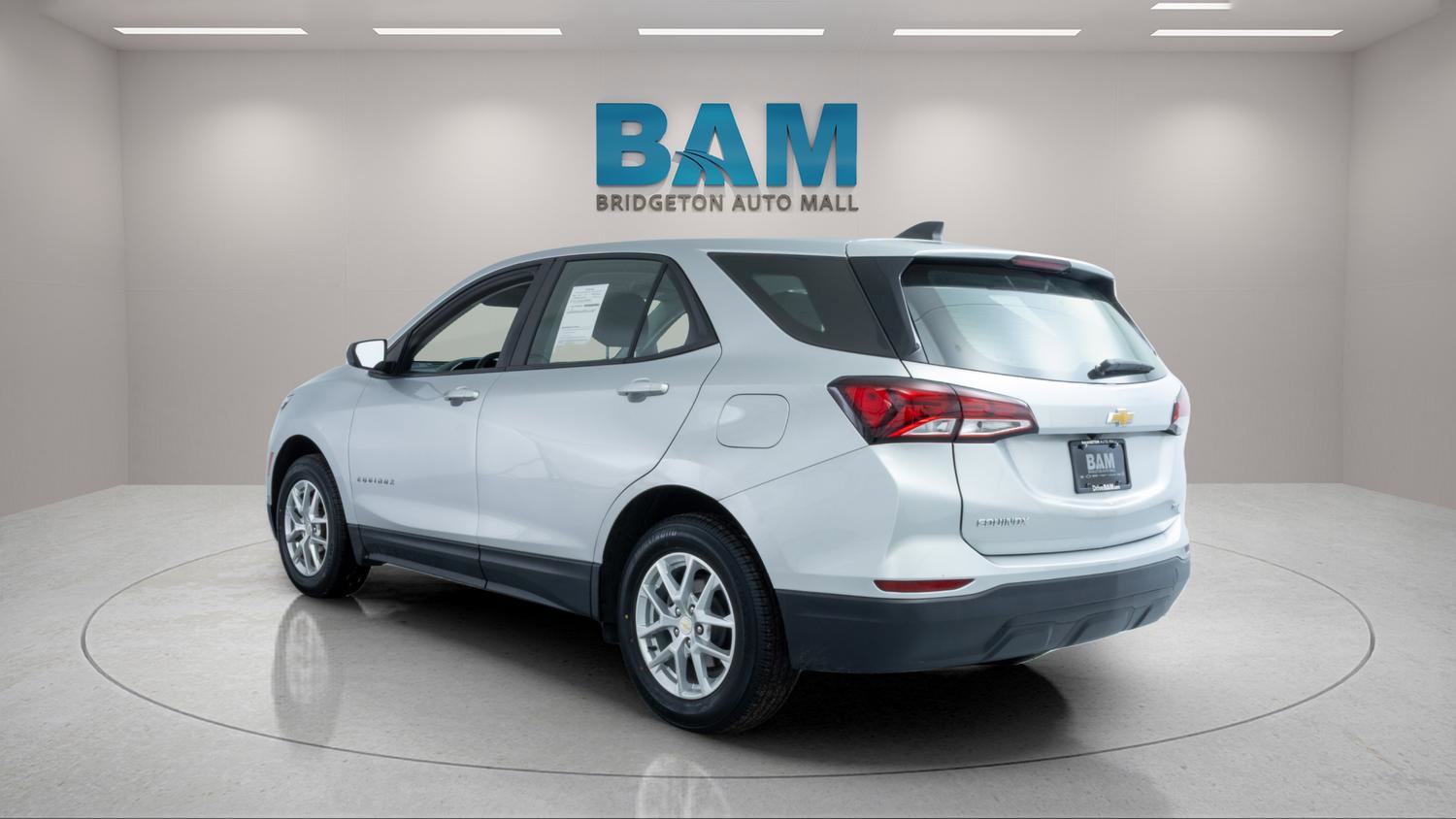 Used 2022 Chevrolet Equinox LS image 5
