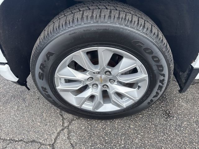 Used 2021 Chevrolet Silverado 1500 Custom w/ LPO, Dark Essentials Package image 27