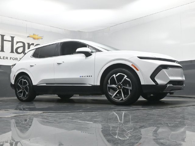 Certified 2024 Chevrolet Equinox EV LT w/ LPO, All-Weather Mat Package FWD image 2