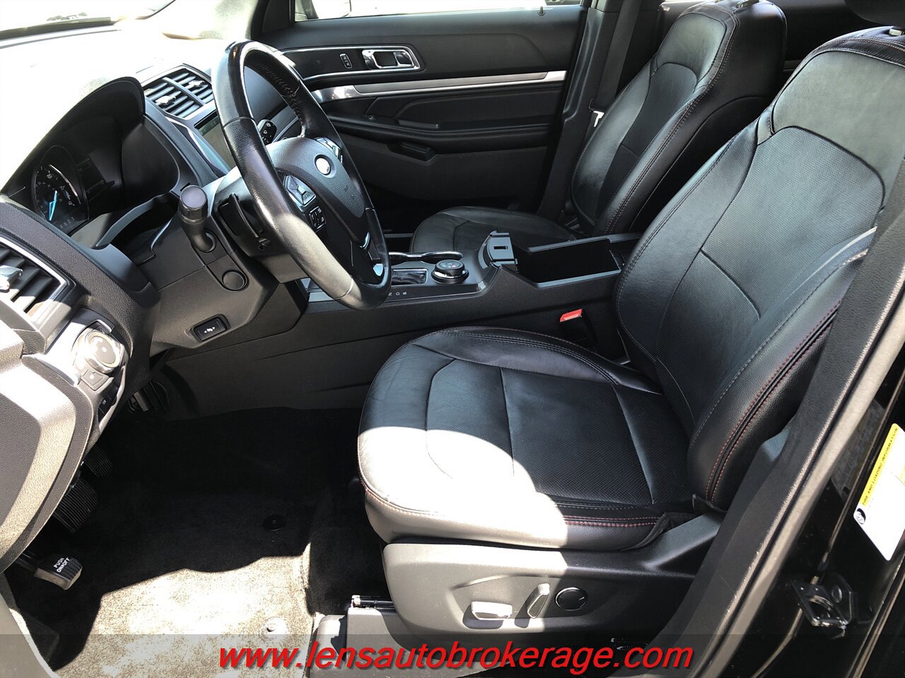 Used 2017 Ford Explorer Sport w/ Equipment Group 401A AWD/4WD image 11