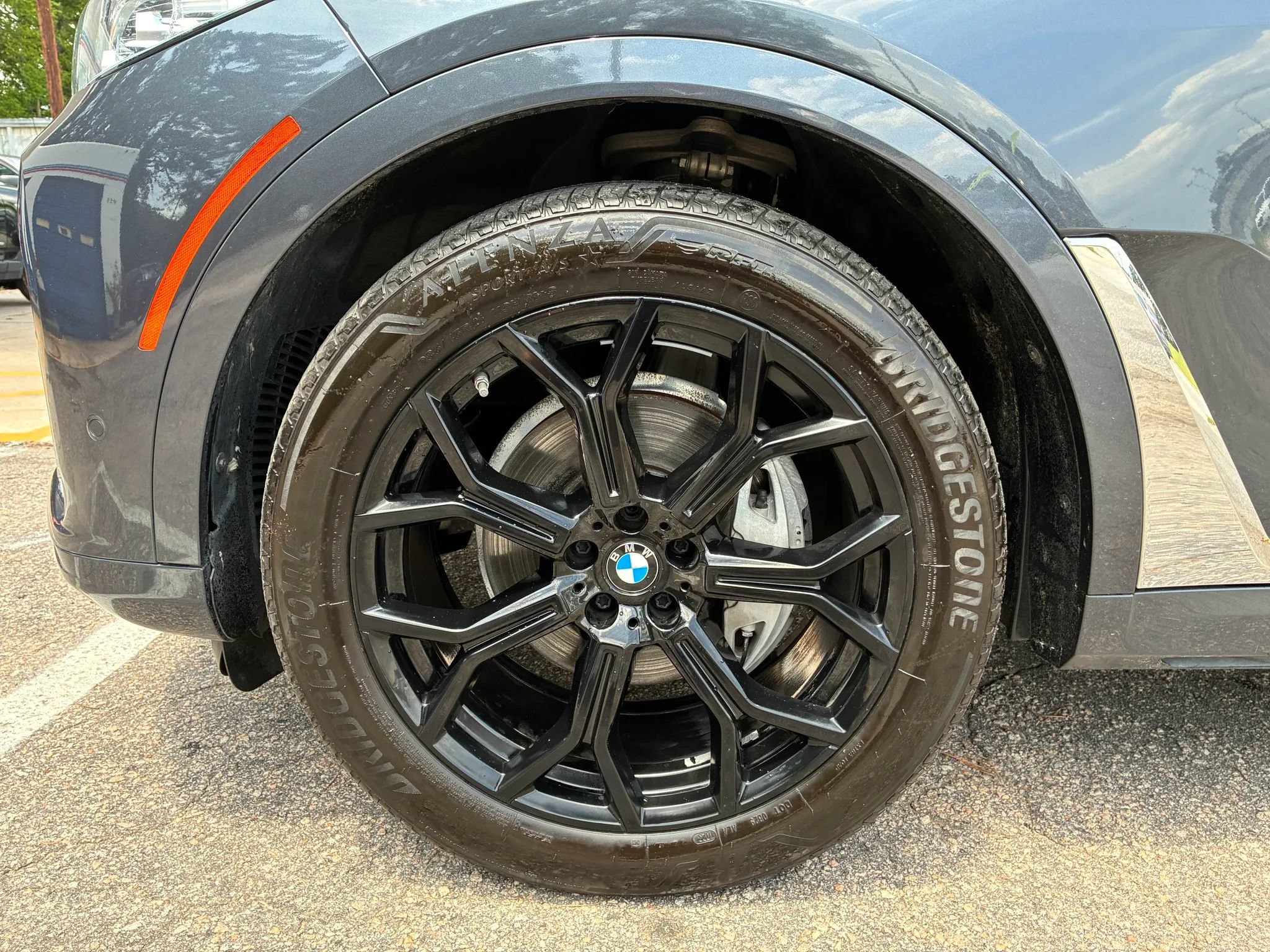 Used 2020 BMW X7 xDrive40i w/ Premium Package AWD/4WD image 31