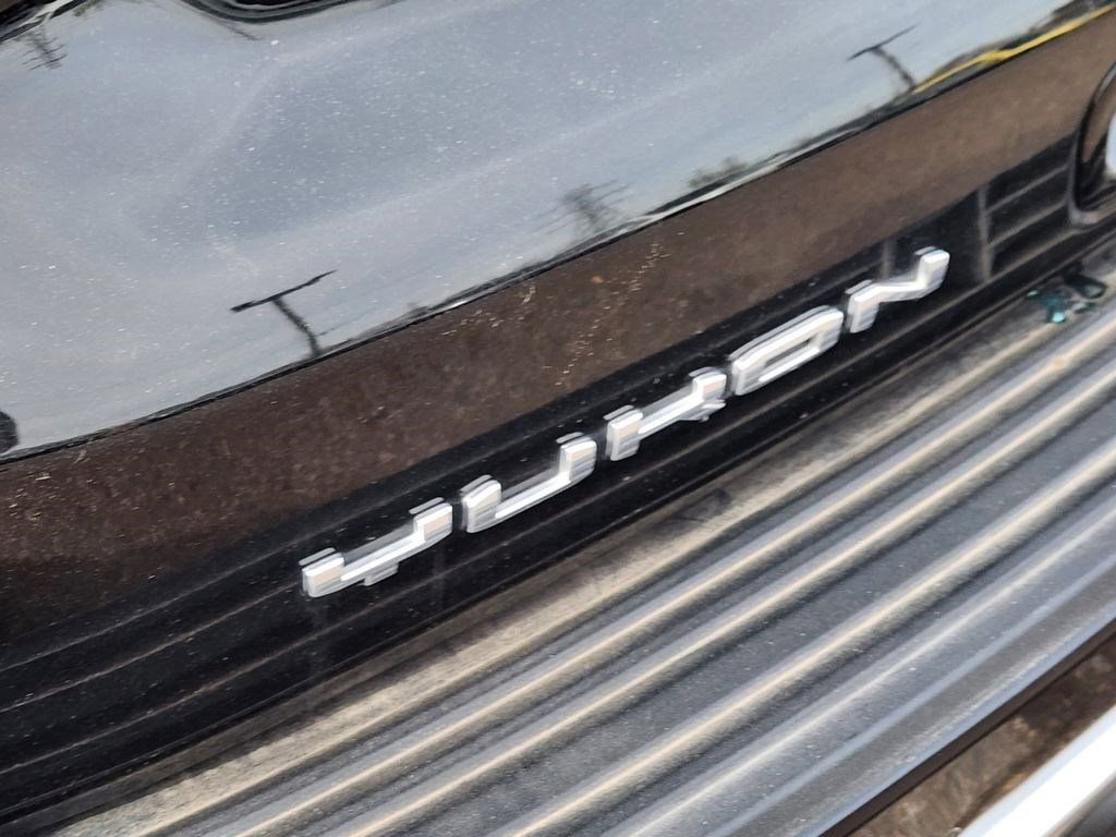 Used 2021 GMC Yukon Denali w/ Advanced Technology Package image 7