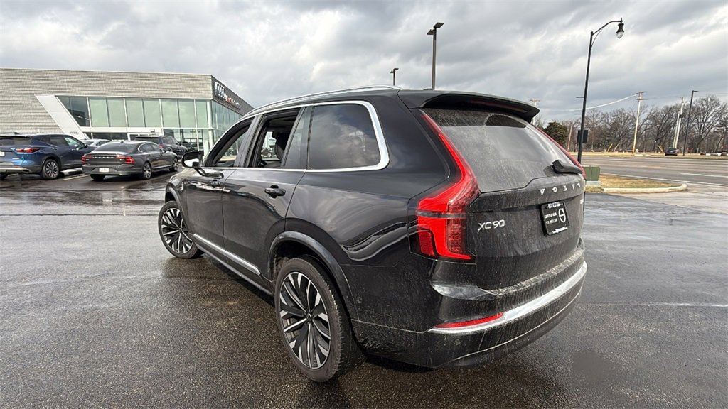 Certified 2025 Volvo XC90 B6 Plus image 4