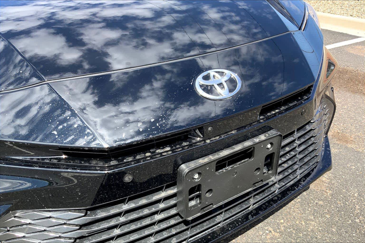 Used 2026 Toyota Camry XLE w/ Premium Plus Package image 32