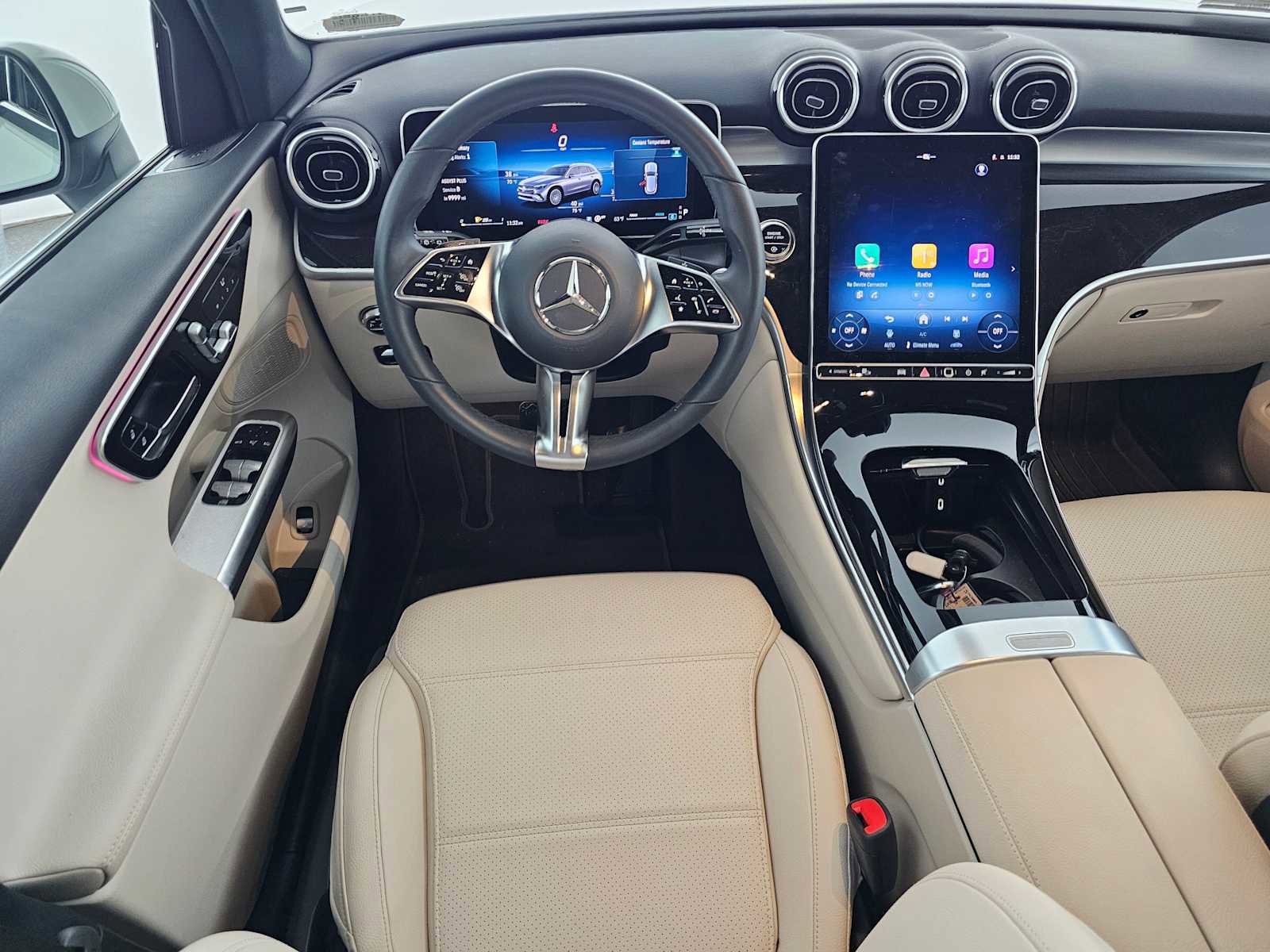 Used 2026 Mercedes-Benz GLC 300 image 18