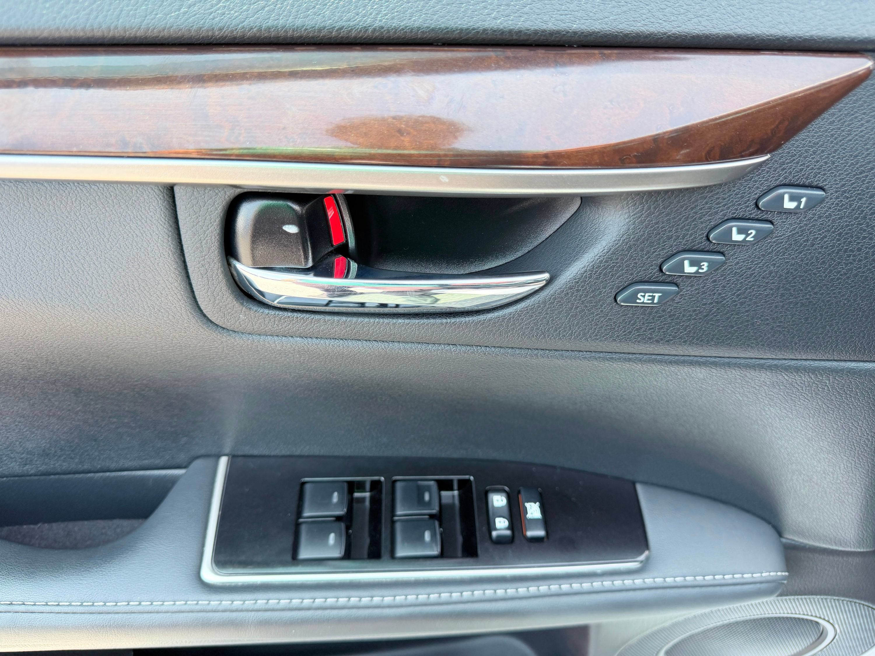 Used 2018 Lexus ES 350 w/ Premier Package FWD image 12