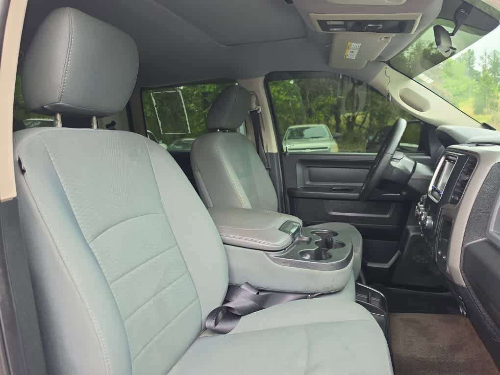 Used 2017 RAM 1500 Express w/ Express Value Package RWD image 23