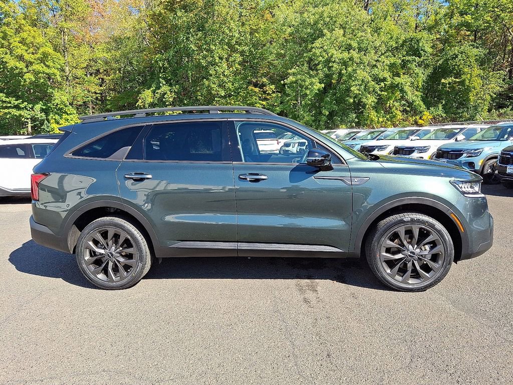 Certified 2022 Kia Sorento X-Line EX image 7