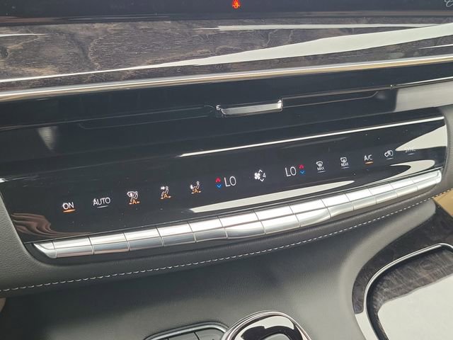 Certified 2023 Cadillac Escalade Premium Luxury w/ LPO, Floor Liner Package AWD/4WD image 21