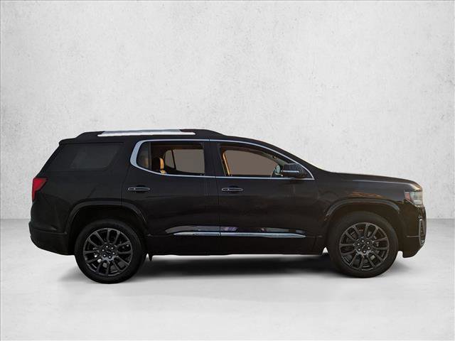 Used 2023 GMC Acadia Denali w/ Black Diamond Edition image 3