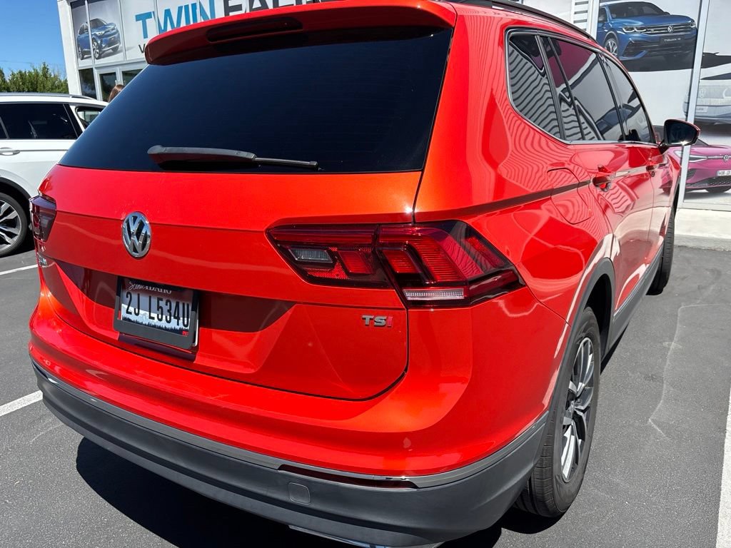 Used 2018 Volkswagen Tiguan SE w/ Panoramic Sunroof Package FWD image 8
