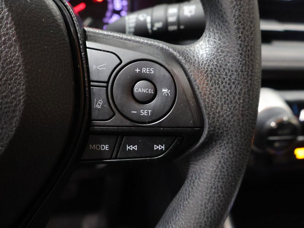 Used 2019 Toyota RAV4 XLE w/ Convenience Package image 35