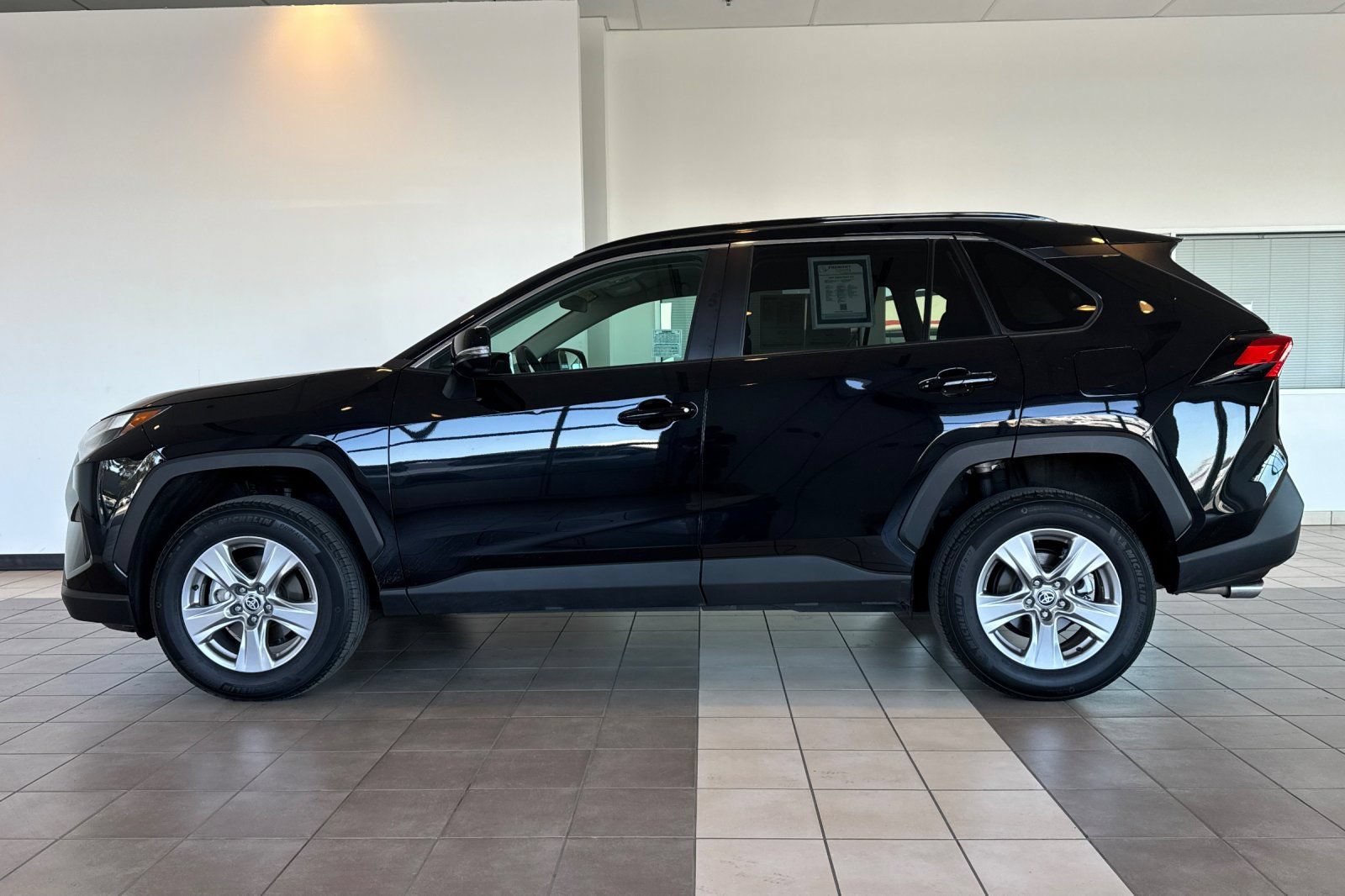 Certified 2025 Toyota RAV4 XLE FWD image 7