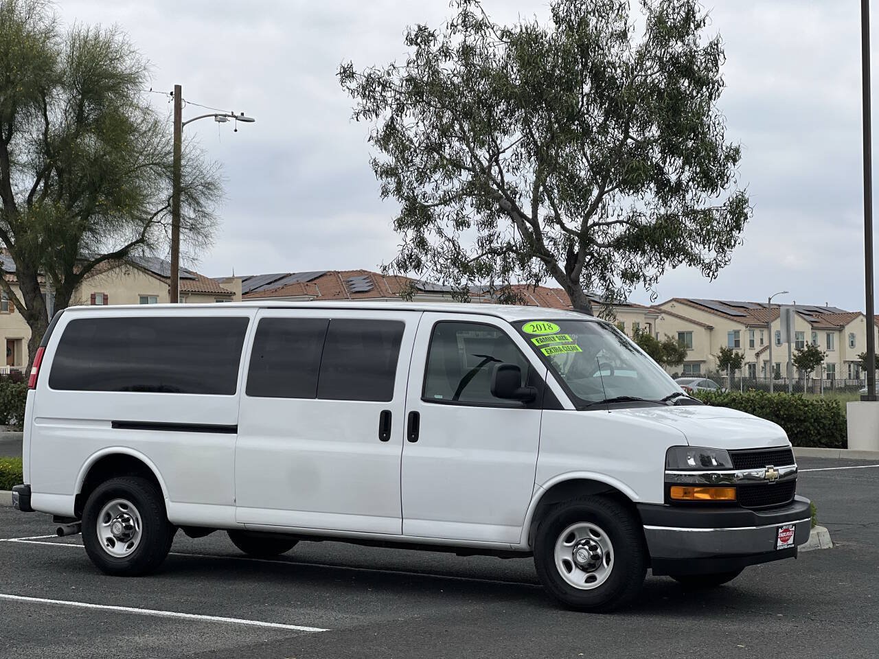 Used 2018 Chevrolet Express 3500 LT w/ LT Preferred Equipment Group RWD image 6