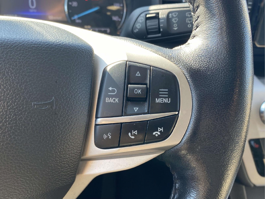 Used 2023 Ford Explorer XLT RWD image 23