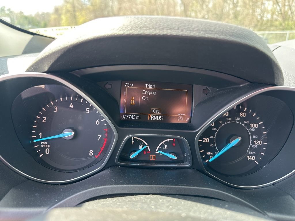 Used 2017 Ford Escape Titanium image 16