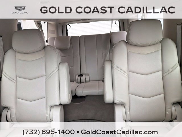Used 2019 Cadillac Escalade ESV Luxury AWD/4WD image 22