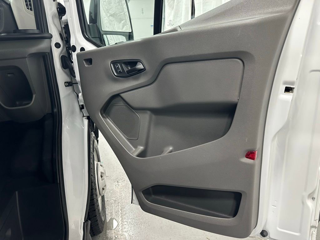 Used 2024 Ford Transit 250 148 Medium Roof Extended AWD w/ Load Area Protection Package image 41