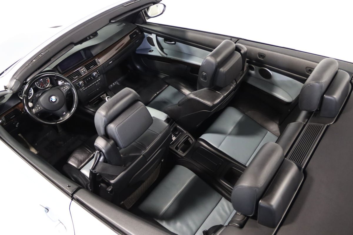 Used 2011 BMW M3 Convertible RWD image 12